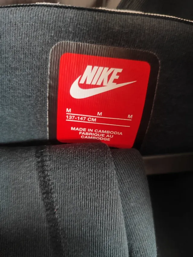 Chándal deportivo Tech Nike niño.