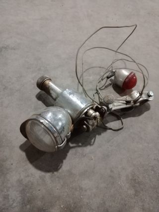 Luz dinamo antigua