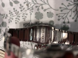 Reloj Lotus