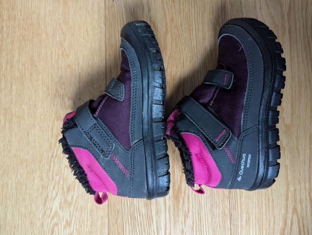 Botas de montaña talla 25