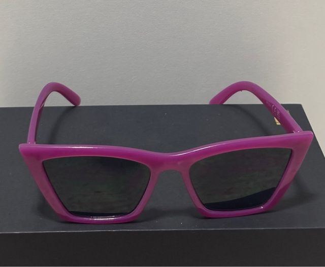 GAFAS DE SOL MORADAS