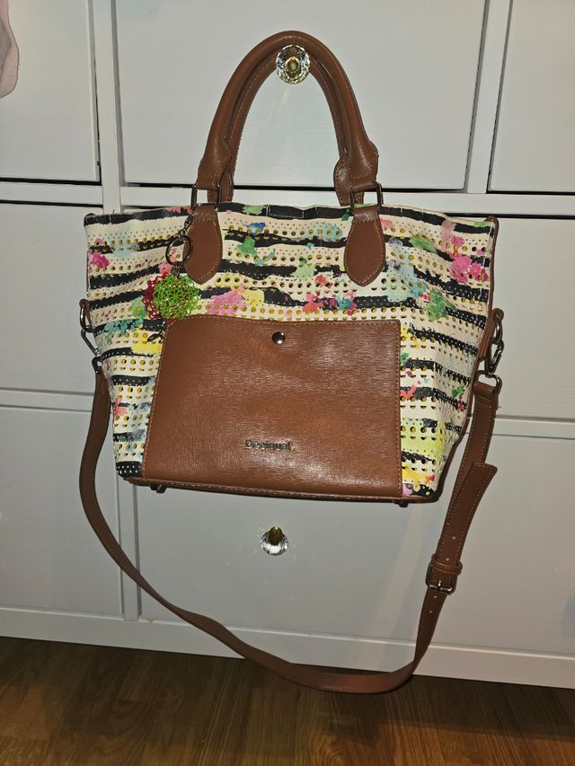 Bolso doble desigual con cartera