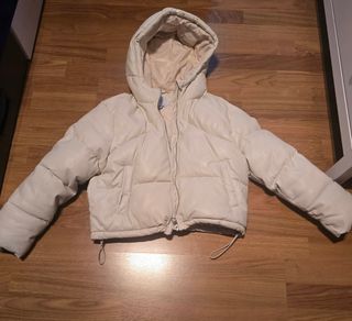 Abrigo simil piel beige