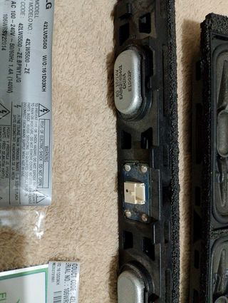 Altavoces LG 42LW5500