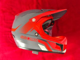 Capacete Suomi XL
