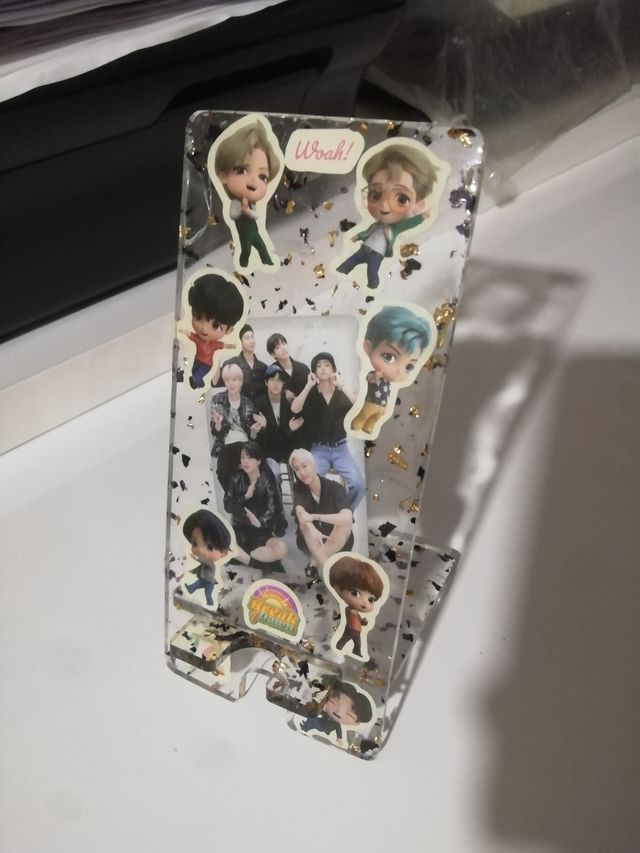 Soporte para móvil de BTS