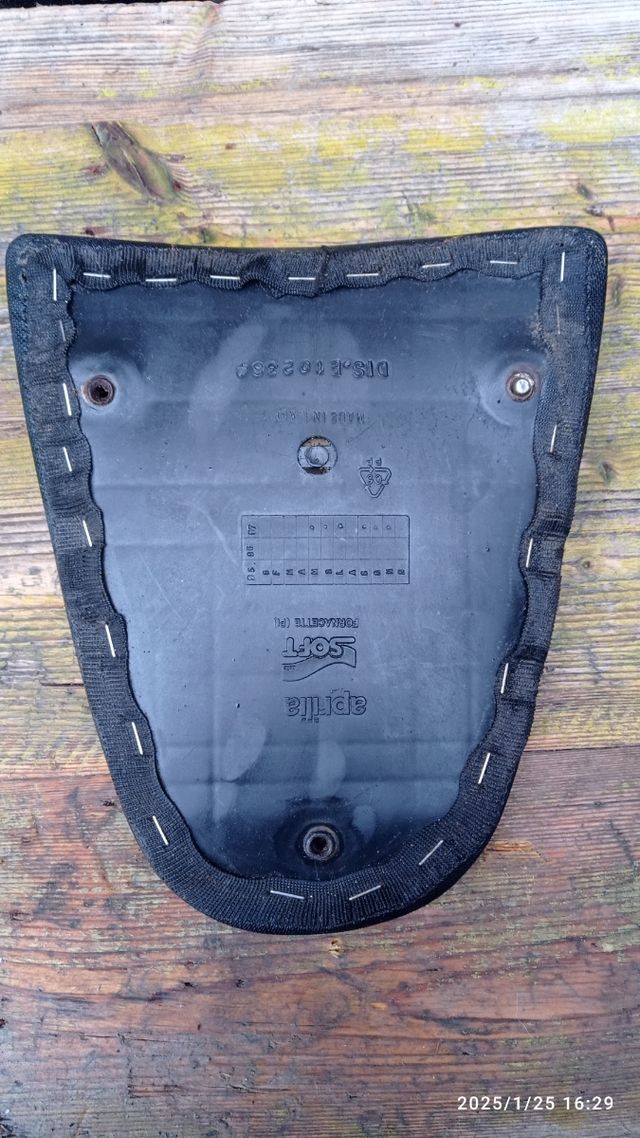 Ricambi Aprilia SR sella sellino passeggero