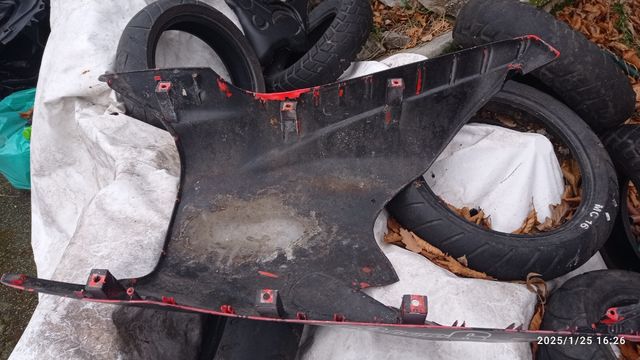 Ricambi Aprilia SR sotto pedana