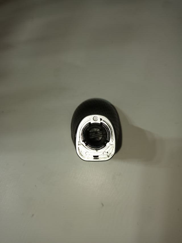 Pomo piel BMW M  6 Velocidades. Acero inoxidable