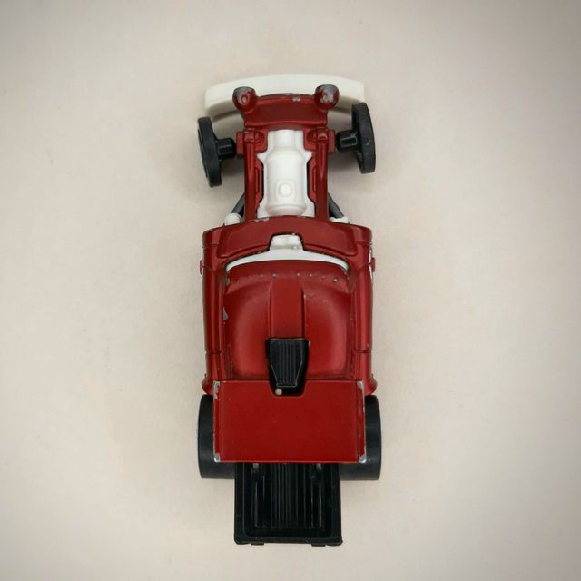 Mattel Hot Wheels Aristo Rat DTX10 1/64