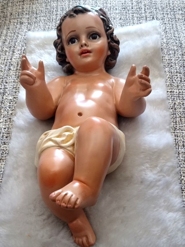 Gran figura de niño Jesús antiguo