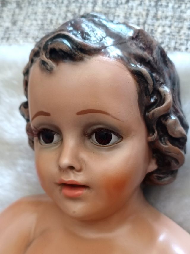 Gran figura de niño Jesús antiguo