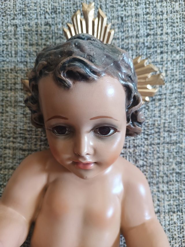 Gran figura de niño Jesús antiguo