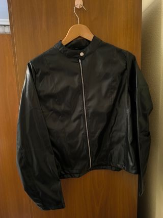 Cazadora polipiel mujer 