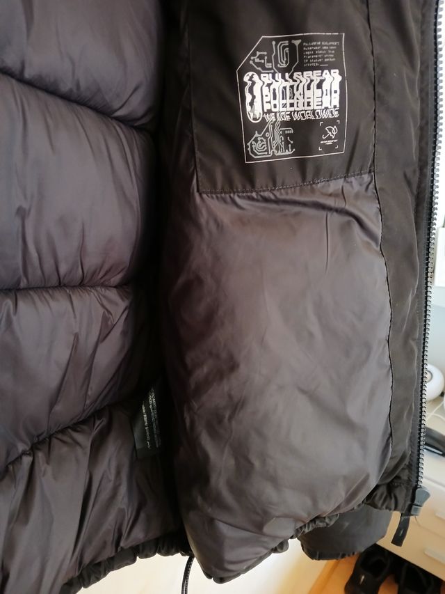 ABRIGO PULL and BEAR L