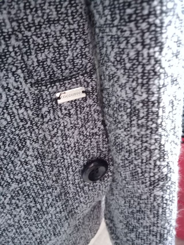 Giaccone coconuda grigio bottoni neri