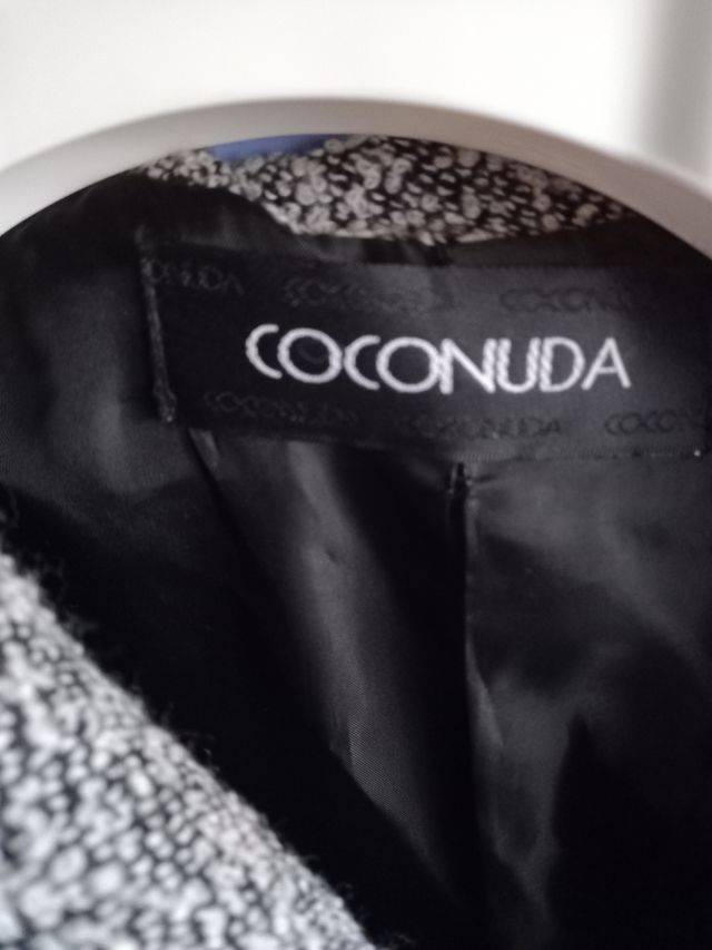 Giaccone coconuda grigio bottoni neri