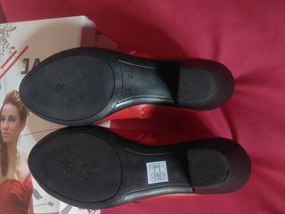 Botines de piel mujer rojos