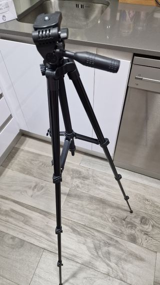 Trípode UEGOGO Q130