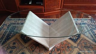 Mesa de salón de mármol y cristal