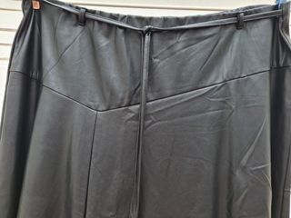 Falda T 4XL. Medidas en descripción 