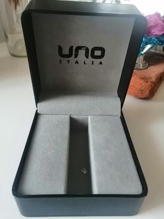 Caja reloj UNO