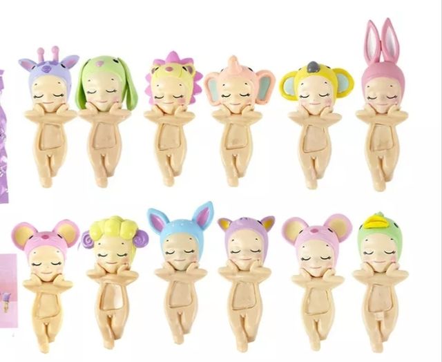 Dos muñecos sonny angel