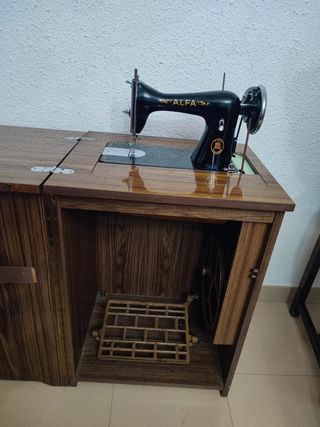 Maquina de coser alfa