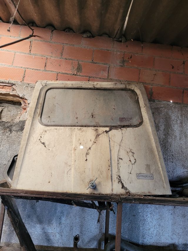 Porton trasero citroen dyane 6