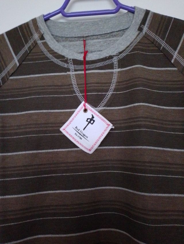 Jersei de hombre con etiqueta