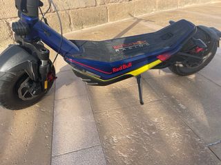 Red Bull Racing Patinete eléctrico RaceEleven 12 