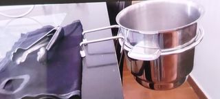 Cubitera con soporte para mesa