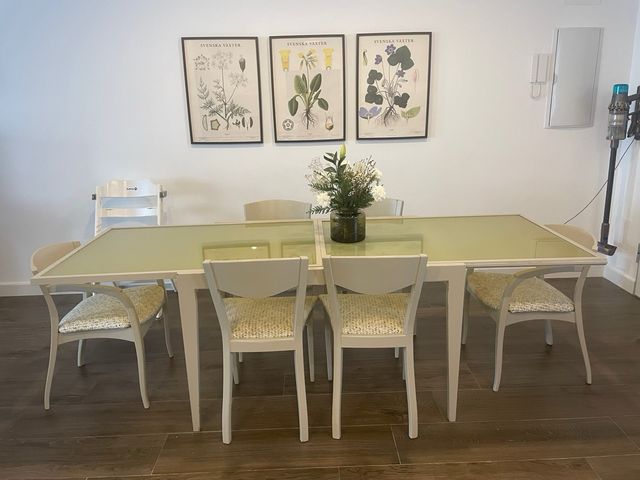 Mesa extensible comedor con sillas