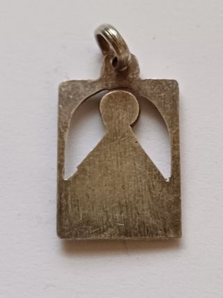 Medalla antigua Virgen con niño