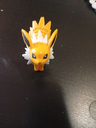 Pokemon Tommy e Jolteon