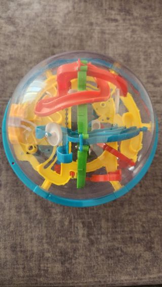 Juego bola laberinto 3D
