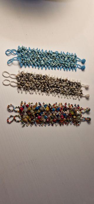 Pulseras de piedrecitas