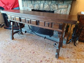 Mesa comedor estilo castellano