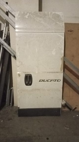 Puerta trasera izquierda vw transporter