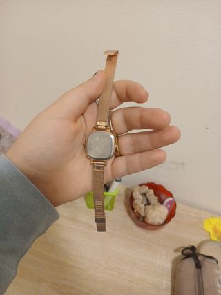 Orologio color oro rosa