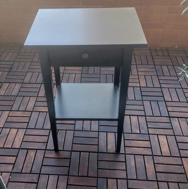 Mesita de noche Ikea