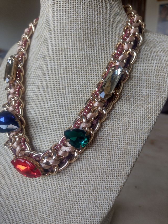Collar piedras colores Zara