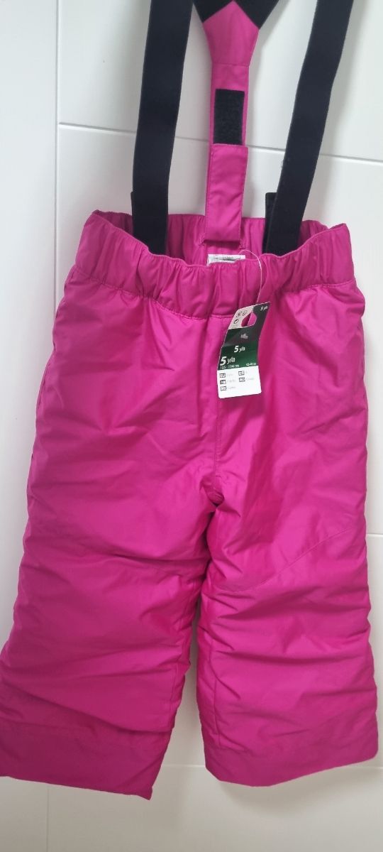 Pantalon nieve niña SIN ESTRENAR talla 5.