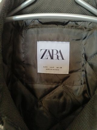 Chaqueta Zara M casual verde muy oscuro