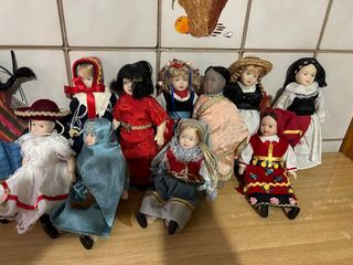 Muñecas de porcelana del mundo