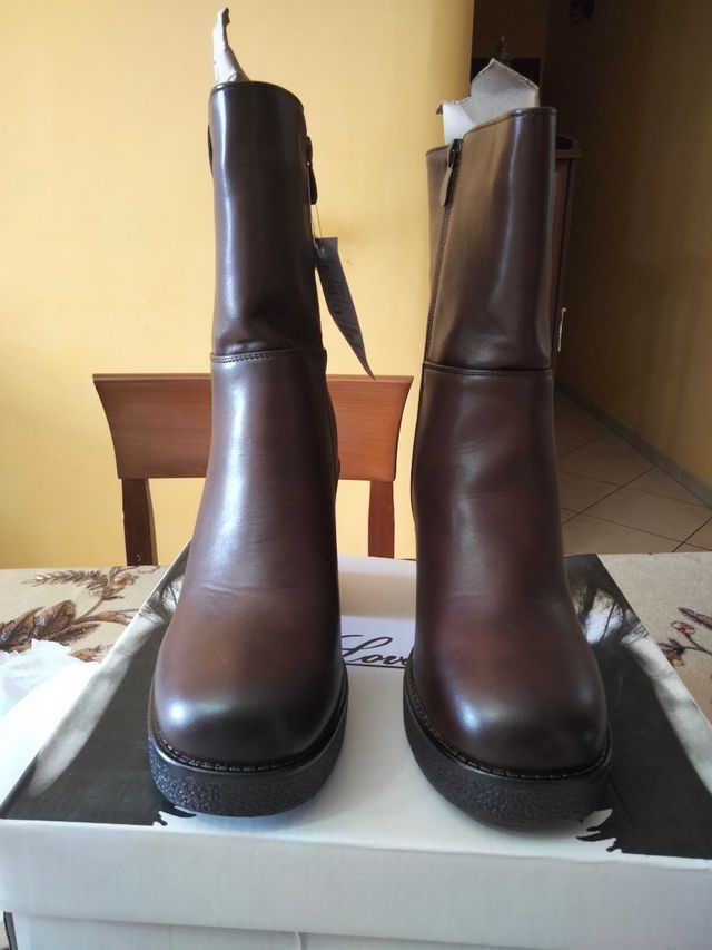 Stivaletti donna marroni