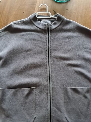 Capa Zara en perfecto estado