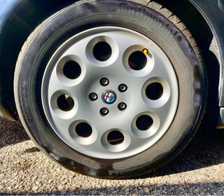 5 Llantas con neumáticos seminuevos Alfa Romeo