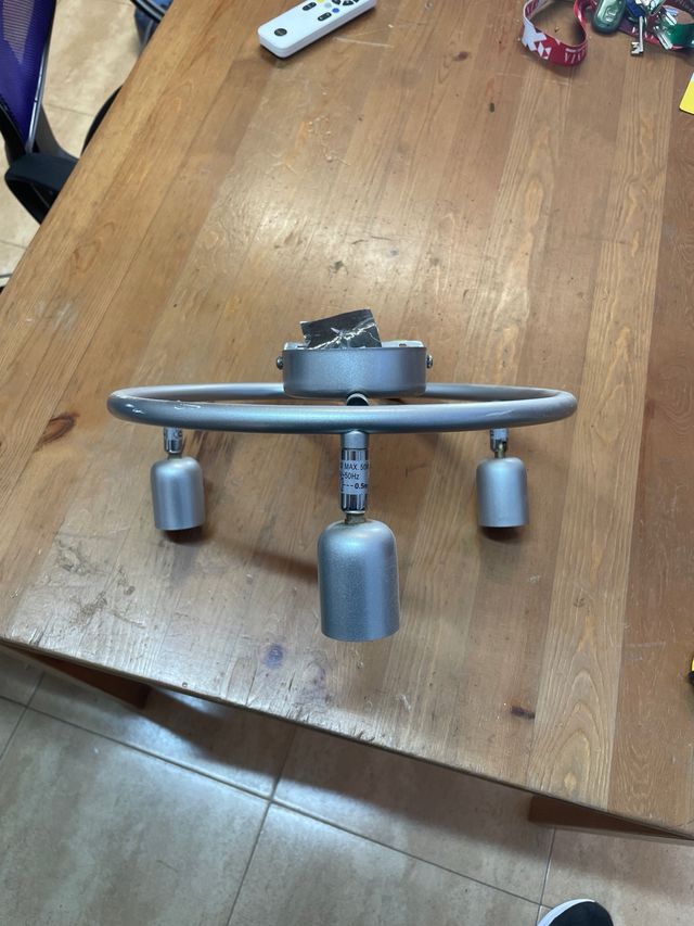 Lámpara de techo colgante moderna – buen estado