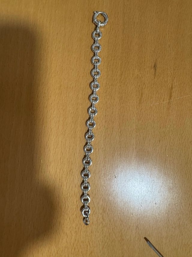 Pulsera plata nueva